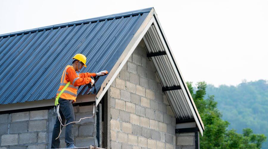 Professional gutter cleaning in Hartville, WY